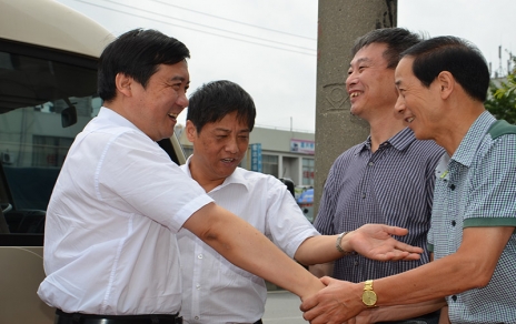 2012年8月,嘉興市委書記、人大主任李衛寧一行蒞臨公司視察指導